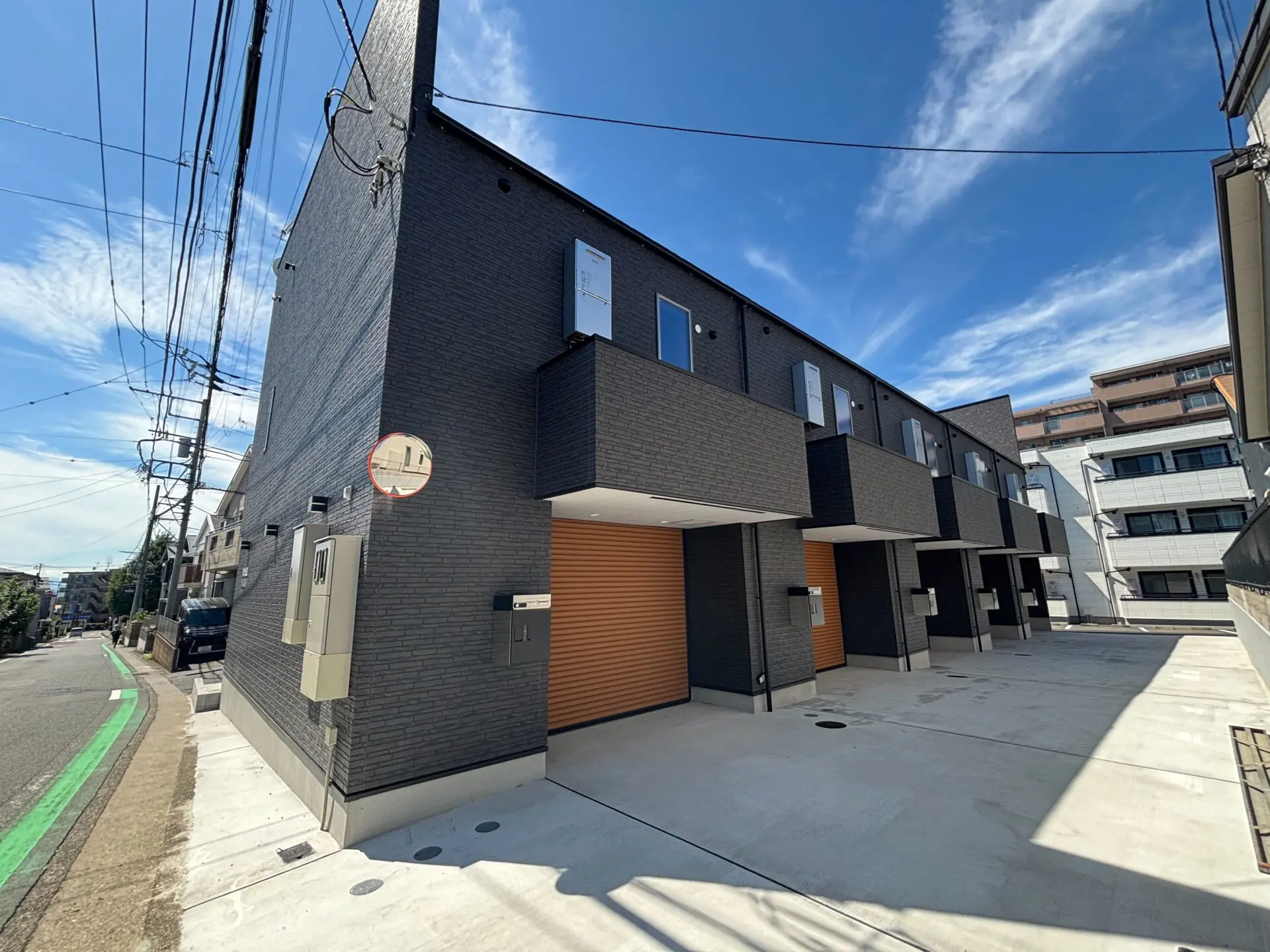 神奈川県海老名市新築賃貸ガレージハウス【GARAGE クレスト】