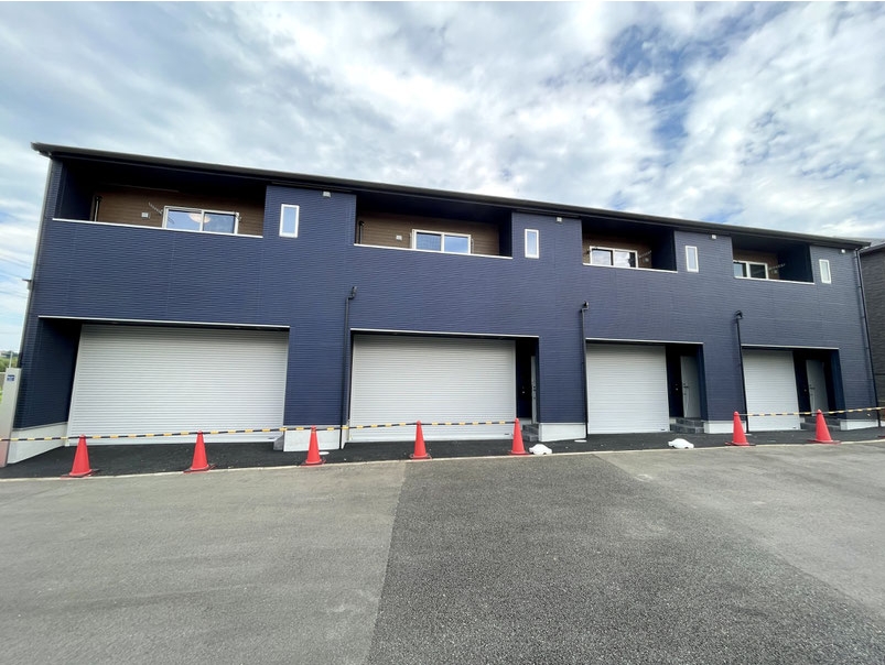 東京都八王子市 新築賃貸ガレージハウス【Blue pit 八王子 IC】